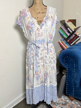 Floral V-Neck Maxi Dress with Waist Tie - White Multi